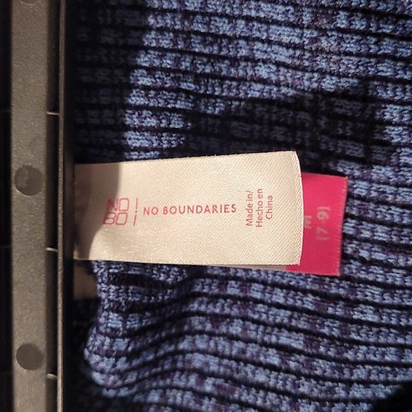No boundaries longsleeve ribbed knit blue top blouse sz medium - Picture 3 of 4
